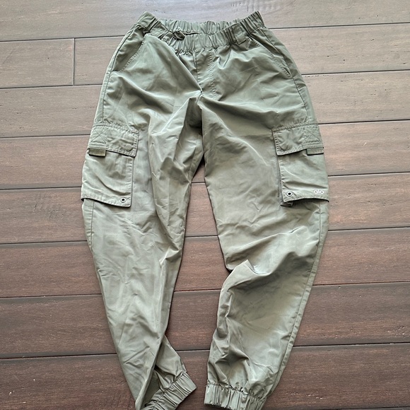 ALO Yoga Olive Track Pants - Picture 1 of 1